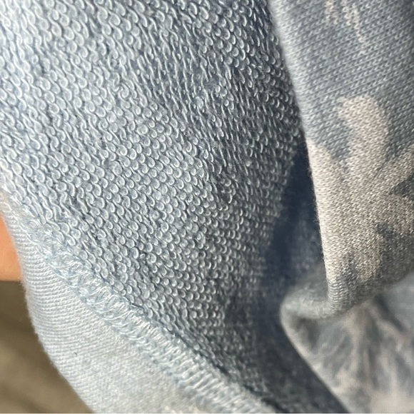 Lou & Grey Shorts Women’s Sz S Light Blue Soft &‎ Comfy Palm Trees - Picture 8 of 8